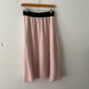DKNY SKIRT SIZE MEDIUM
